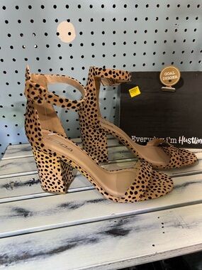 Soda Leopard Print Block Heel Sandals – Size 10